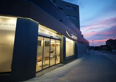 Exterior de la mejor clÃ­nica dental. Dentistas en Teruel.