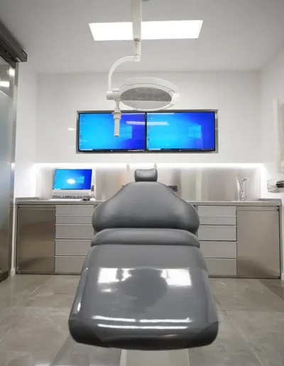 Modernas instalaciones zona quirúrgica Clínica Dental López Olivas - Dentistas en Teruel