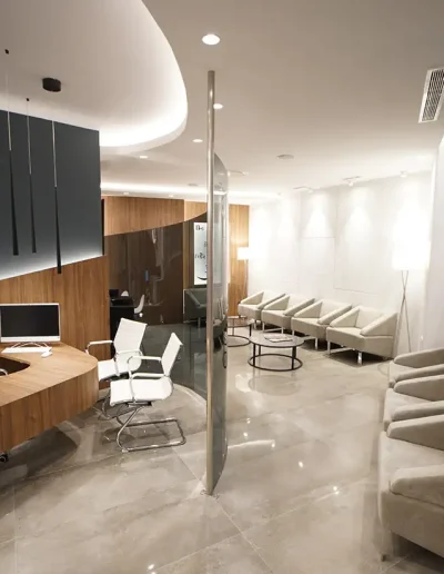 Zona de espera Clínica Dental López Olivas - Dentistas en Teruel